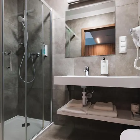 Отель Focus Познань