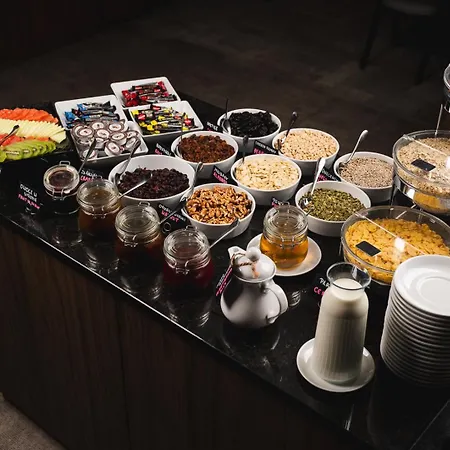 Focus Отель Познань