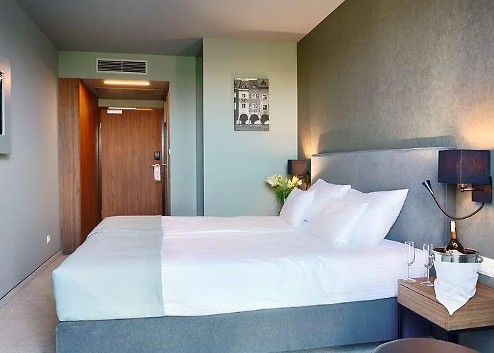 Отель Focus Познань